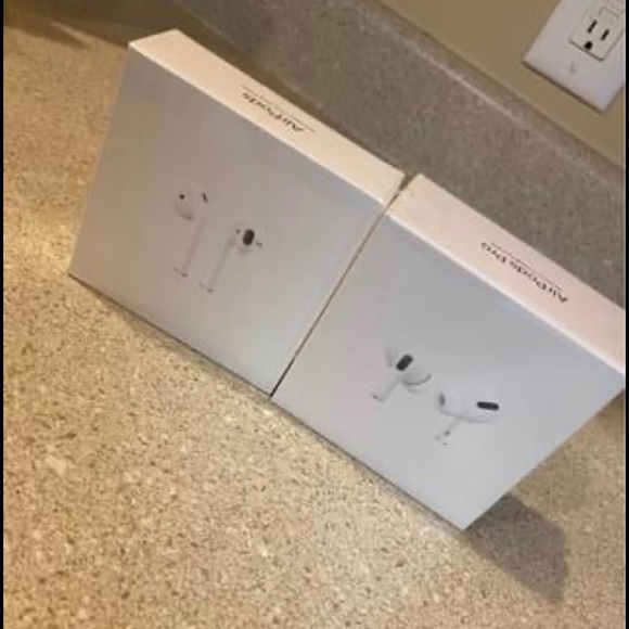 Air pods - Picture 1 of 1